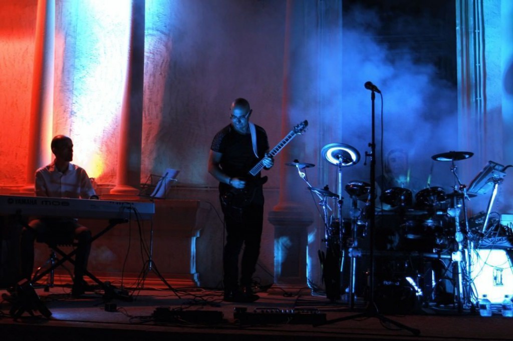 Jaime Helios Jaime Helios presenta 'Polarized' en el Arniches en MÚSICA