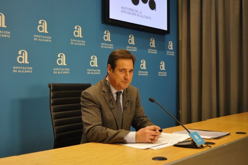 Juan Bautista Roselló, en la rueda de prensa de presentación de la nueva temporada sinfónica del ADDA - © María Gilabert / Alicante Mag
