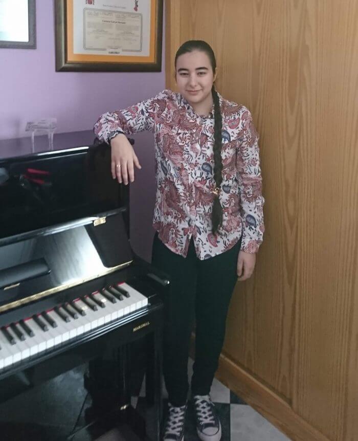 La joven alicantina Carmen Galvañ presenta su obra 'Horizontes' en la Casa del Libro en LETRAS 