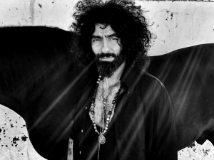 Noches Mediterráneas trae al Puerto de Alicante una treintena de conciertos este verano, con Amaral, Loquillo y Gabriel Sopeña, Ara Malikian, Carlos Sadness... en MÚSICA 