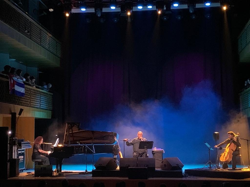 Pablo Milanés lleva al Auditorio de Torrevieja los mejores temas de su repertorio en MÚSICA 