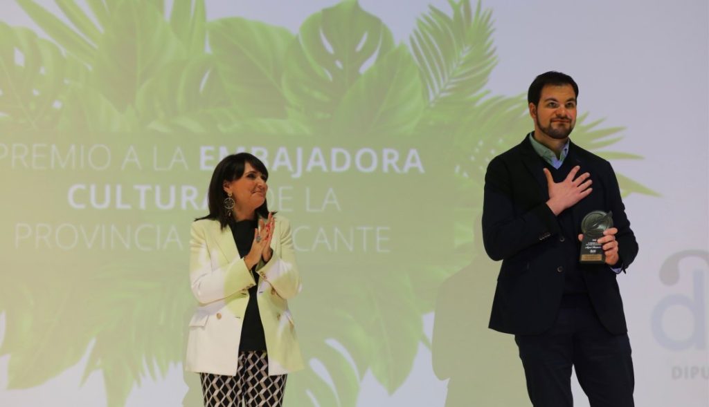 Los Premios a la Cultura Miguel Hernández reconocen la labor de 21 personas y colectivos en ESTILO DE VIDA 