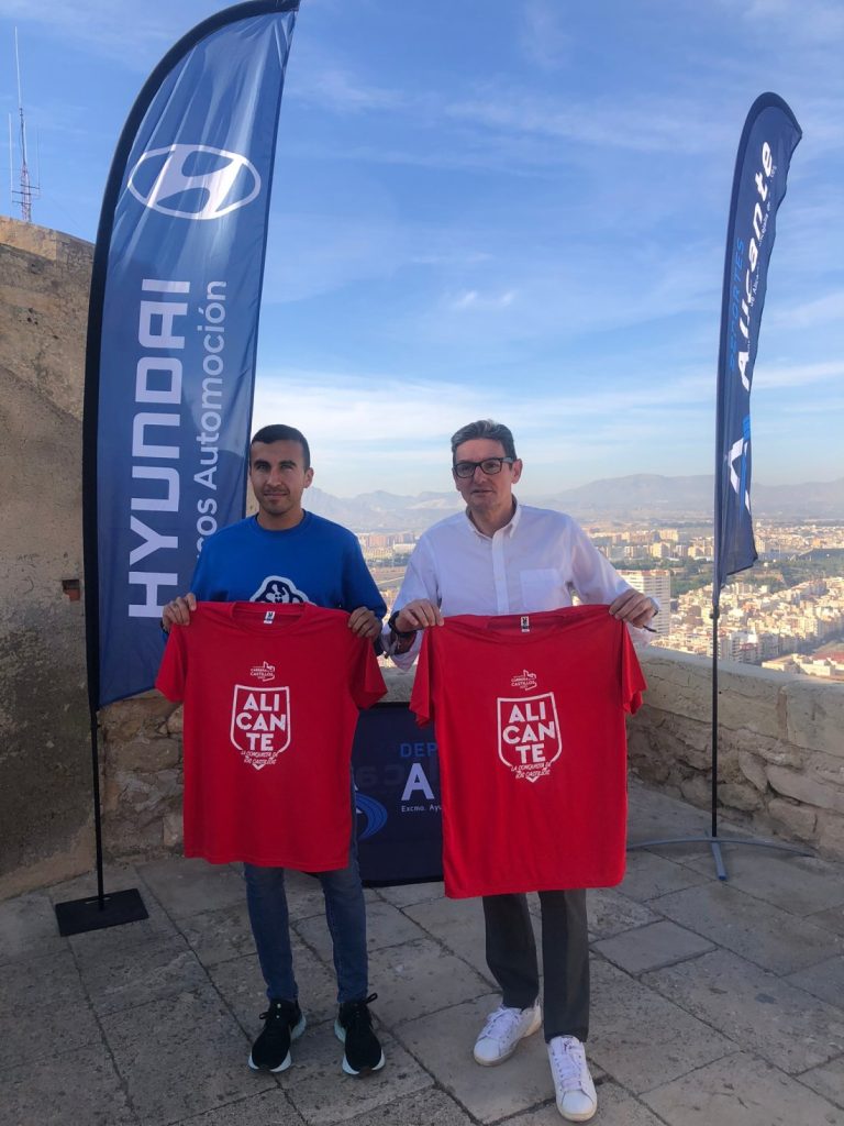 La X Carrera de los Castillos de Alicante arranca la temporada deportiva en DEPORTE 