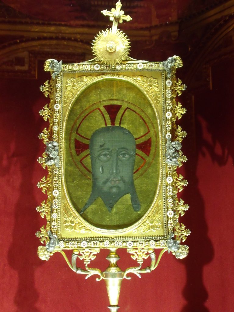 La Santa Faz y la Virgen del Remedio coincidirán en la Peregrina 25 años después en AIRE LIBRE 