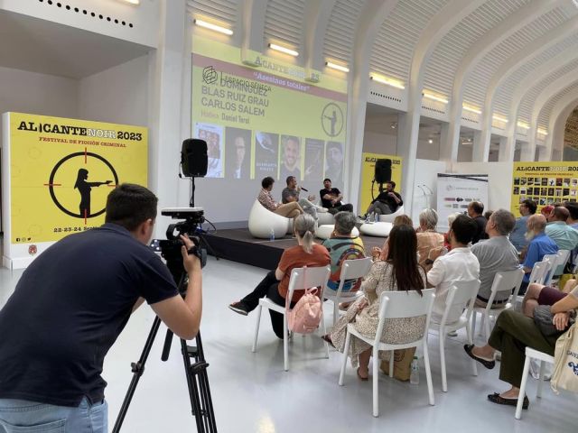 Público en Alicante Noir