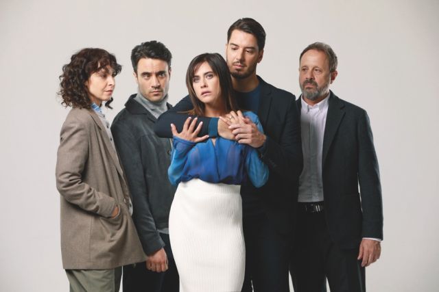 'Casa de Muñecas' - Juan Carlos Arévalo