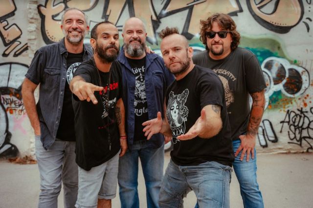 El niño de la hipoteca - © Alby Bouvier