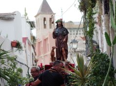 Las Fiestas de San Roque arrancan en Alicante con música, altares y pregón en la Plaza del Puente