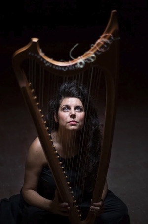 La arpista Sara Águeda clausura el ciclo “Otoño Barroco” de la Fundación Mediterráneo con un viaje al Siglo de Oro en DESTACADOS MÚSICA