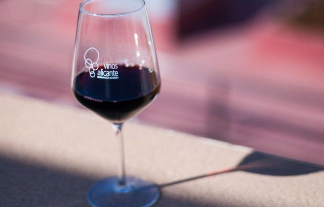Vino Monastrell DOP Alicante